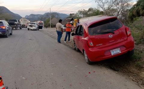 Dos lesionados en fuerte choque