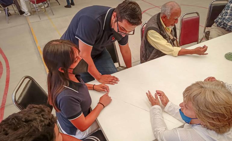 Promueve IAAMEH encuentro intergeneracional en el CGI Pachuca