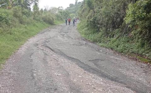 Carreteras destrozadas; San Francisco está intransitable
