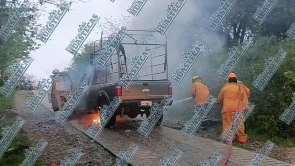 Camioneta se incendió por un corto circuito 