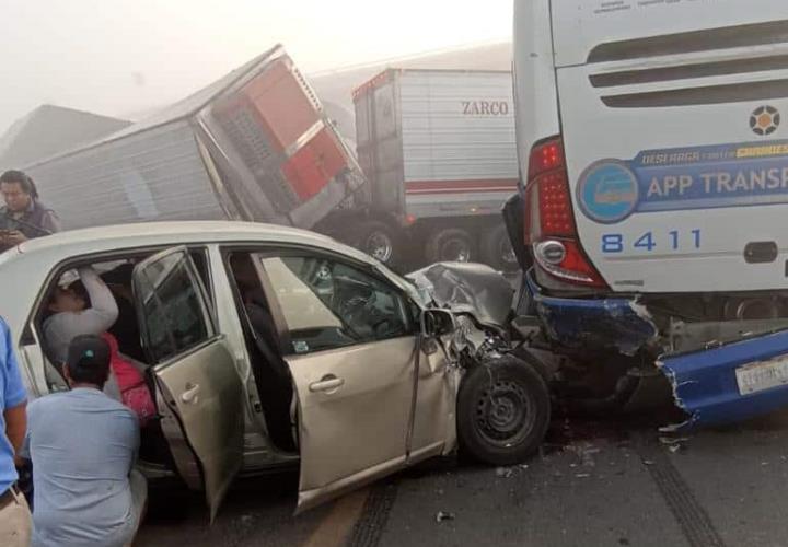 Terrible accidente en la Carretera a Matehuala; un muerto