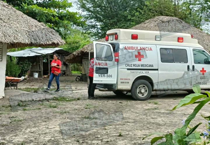 Auto embistió a mujer mayor