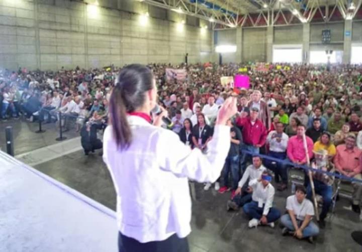 "Hoy la gente quiere que la  4T continúe": Sheinbaum