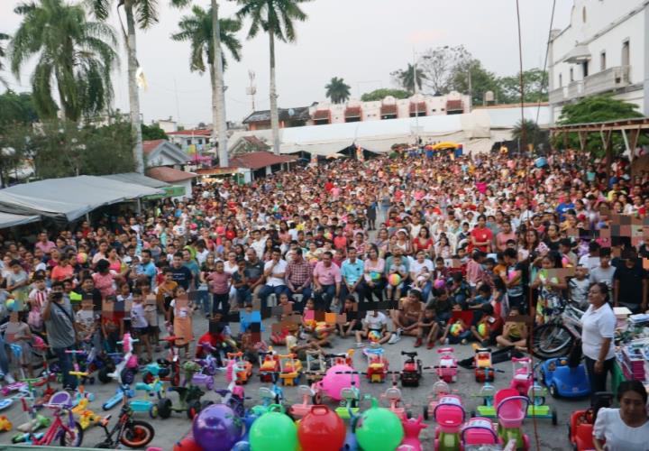Espectacular festejo del "Día del Niño en Orizatlán