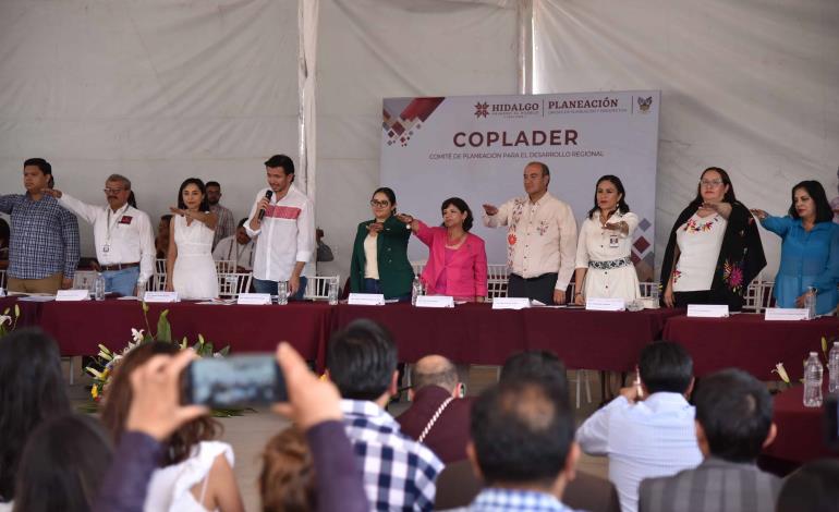 El gobierno de Hidalgo, atiende de viva voz los problemas de sus habitantes