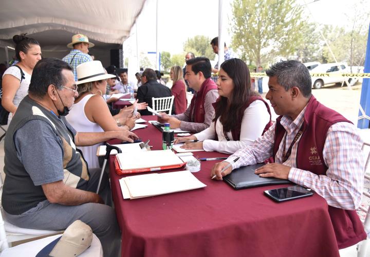 El gobierno de Hidalgo, atiende de viva voz los problemas de sus habitantes