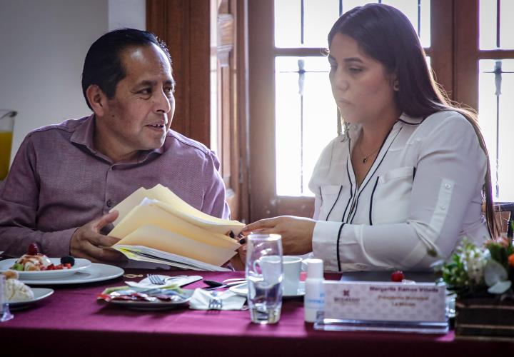 Tendrán cabildos municipales hasta el 15 de mayo para solicitar financiamiento destinado a infraestructura social: Menchaca Salazar