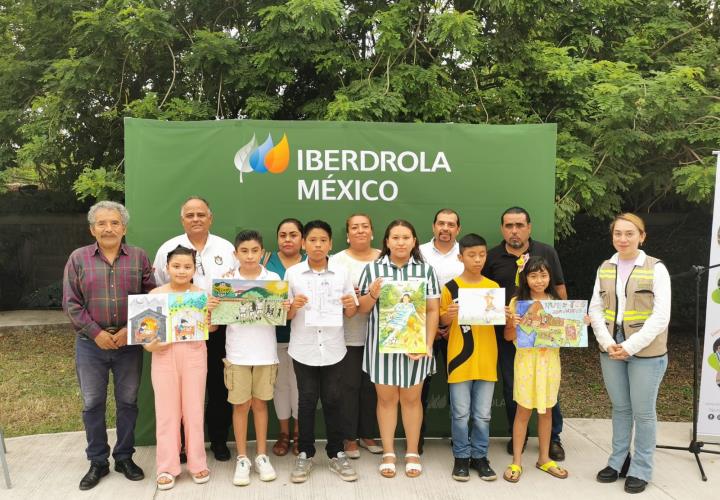 Premia IBERDROLA a ganadores de Dibujo Infantil y Juvenil en la Huasteca Sur