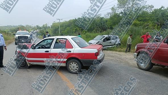 Pasajeros heridos en brutal choque