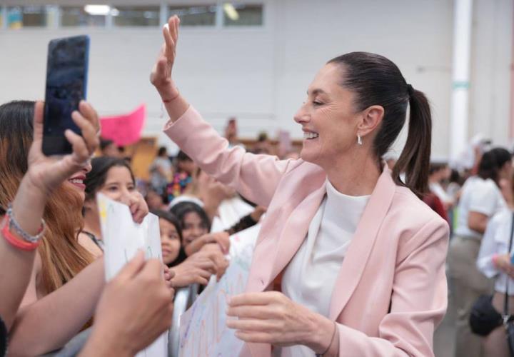 Pueblos indígenas de Chihuahua condecoran a Claudia Sheinbaum