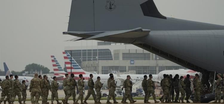 Texas envía fuerza especial en la frontera con México