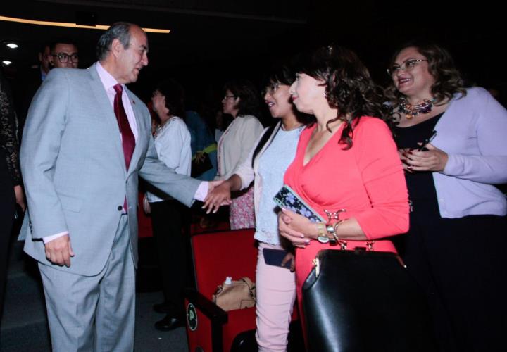 Reconoce Natividad Castrejón compromiso de las madres del sector educativo