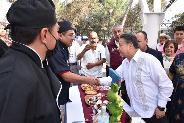 El gobernador Julio Menchaca participó en entrega de equipamiento para el Centro de Vinculación y Desarrollo de Competencias en la Industria