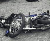 Adolescente  cayó de moto