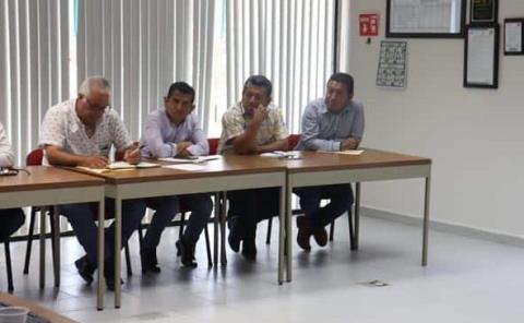Óscar Bautista presente en reunión de trabajo con CFE