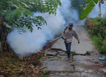 Todos participan en combatir el dengue
