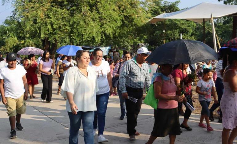 Erika Saab fortalece tradiciones y cultura de Orizatlán