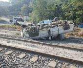 Camioneta chocó contra un “torton”