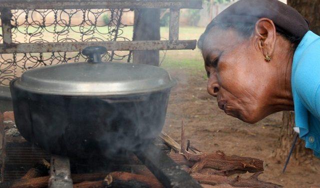 Cáncer de pulmón por  inhalar humo de leña