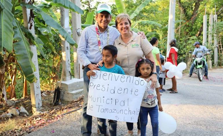 Inauguró Pepe Meza obras en Amatitla, Xaltipa y Mirador