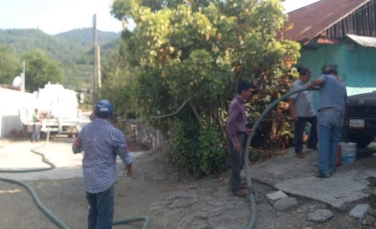 En Huazalingo brindaron servicio de agua mediante pipas