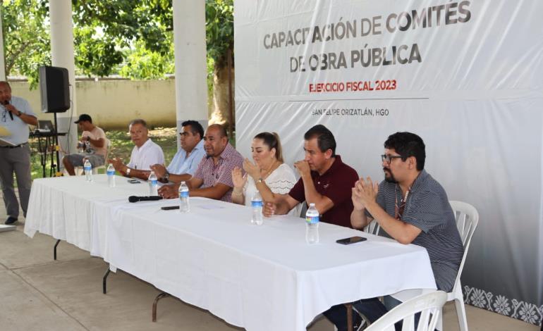 En Orizatlán capacitaron a comités de obras publicas 