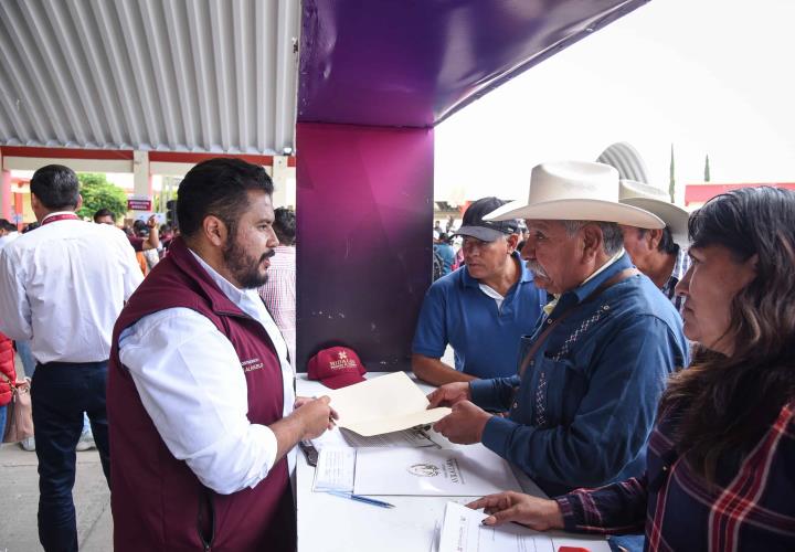 Anunció Julio Menchaca importantes inversiones en infraestructura para Progreso de Obregón