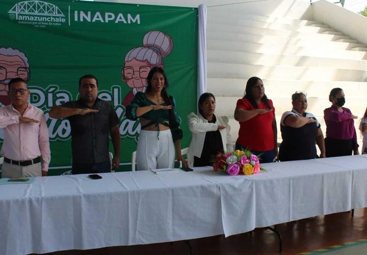 Ayuntamiento inauguró evento de basquetbol