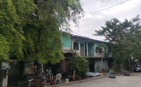 Casas abandonadas refugio de indigentes