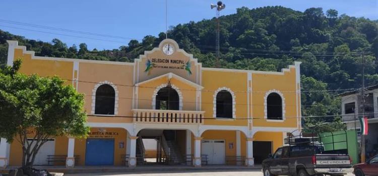 Centro de Salud de Huitzitzilingo sigue sin médico 