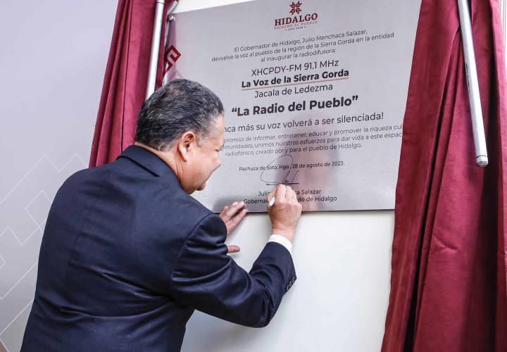 Recupera Hidalgo 2 estaciones radiofónicas más