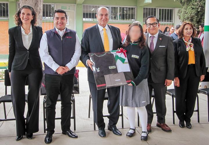 Castrejón Valdez oficializa inicio de clases ante bachilleres