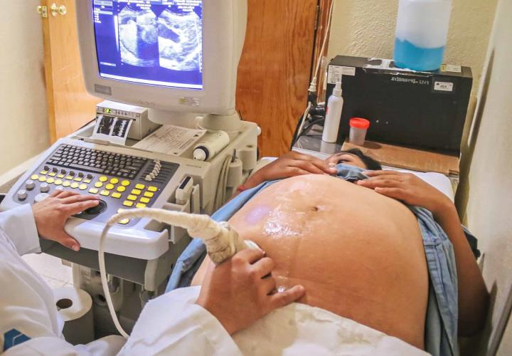 Reconoce SSH la labor de sus 106 profesionales en obstetricia