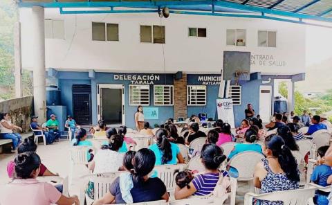 Mujeres recibieron pláticas sobre derechos políticos en Tamala 
