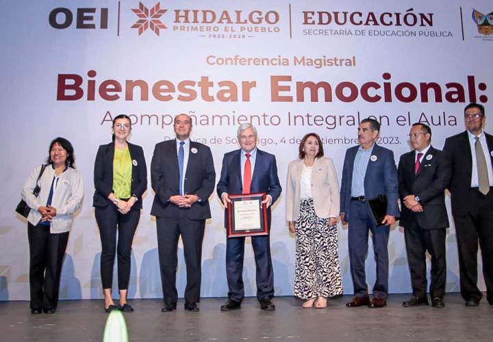 OEI imparte conferencia ante personal educativo de Hidalgo