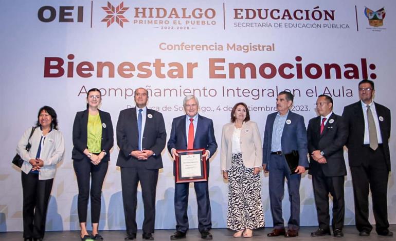 OEI imparte conferencia ante personal educativo de Hidalgo