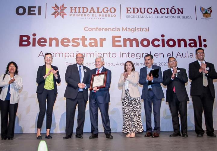 OEI imparte conferencia ante personal educativo de Hidalgo