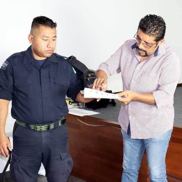 Policías entran a  Registro Nacional