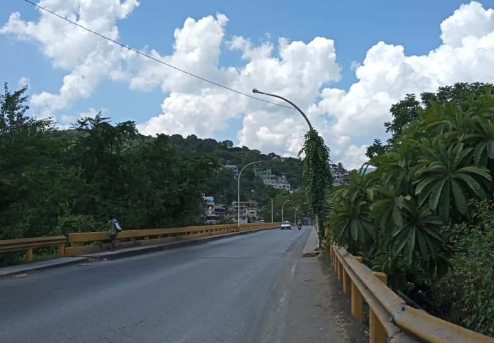 En penumbras puente de Zacatipán – Tamarindos 