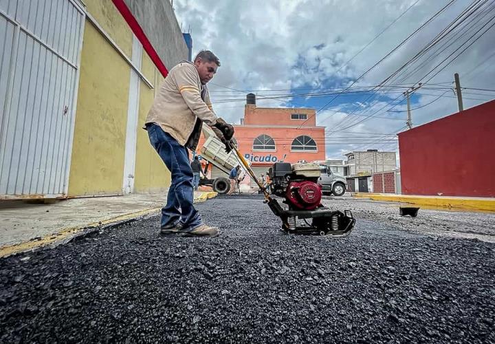 Caasim emprende acciones de bacheo tras reparaciones de fugas en Pachuca y Mineral de la Reforma