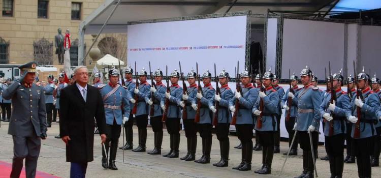 AMLO asiste a conmemoración por 50 años del Golpe de Estado en Chile