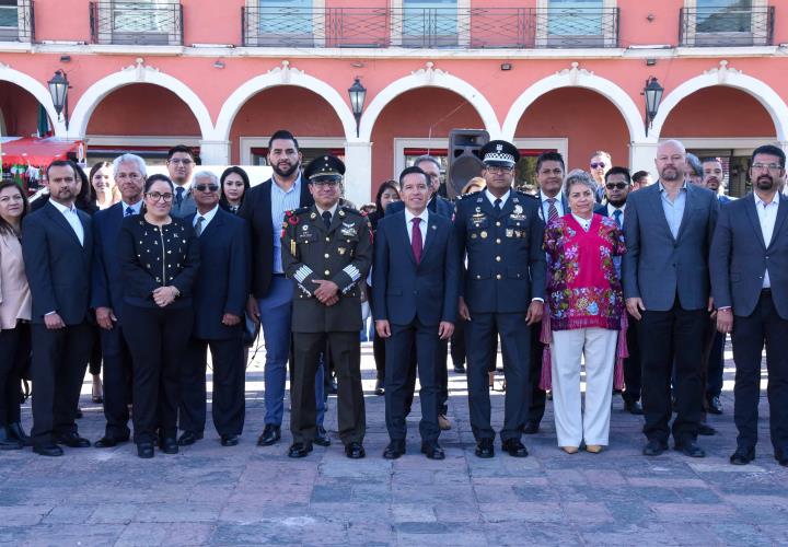 Amor por Hidalgo y por México nos inspira a ser  mejores ciudadanos: Carlos Henkel Escorza