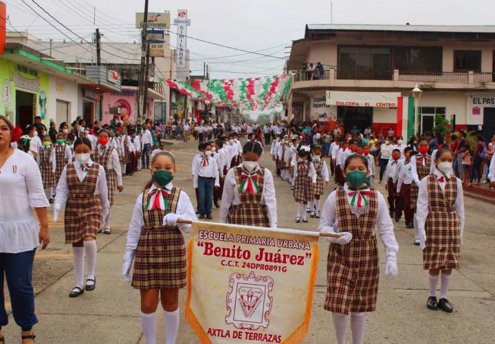 Desfile de Independencia no será el 16, será el 15