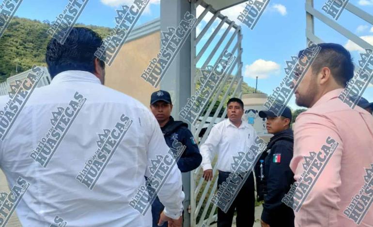 Pobladores encarcelan a funcionarios de Yahualica por borrachos