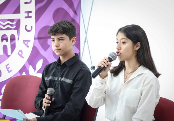 Participan juventudes hidalguenses en certamen de Debate Político