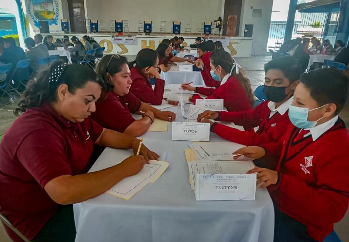 CONAFE y SEPH realizan evento de relación tutora en Tezontepec de Aldama