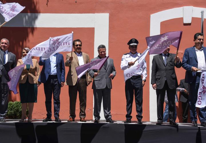 Gobierno de Hidalgo entrega patrullas y equipamiento a la Policía Estatal