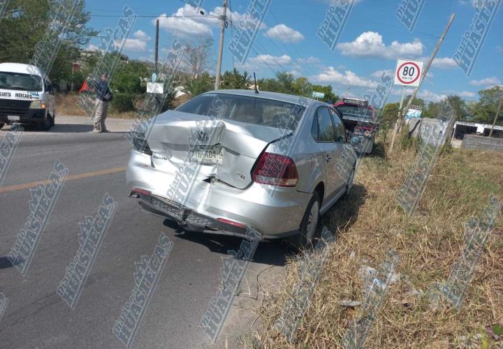 Camioneta provocó accidente y se fugó