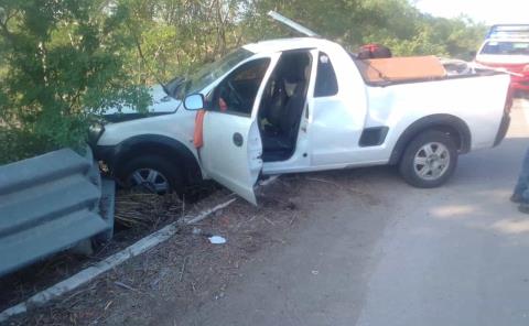 Chocó camioneta en Valles-Tampico