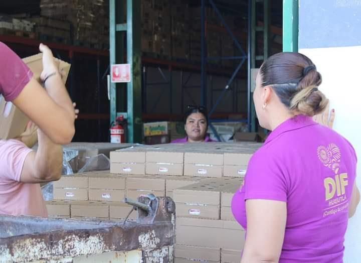 DIF Municipal distribuye desayunos en planteles escolares